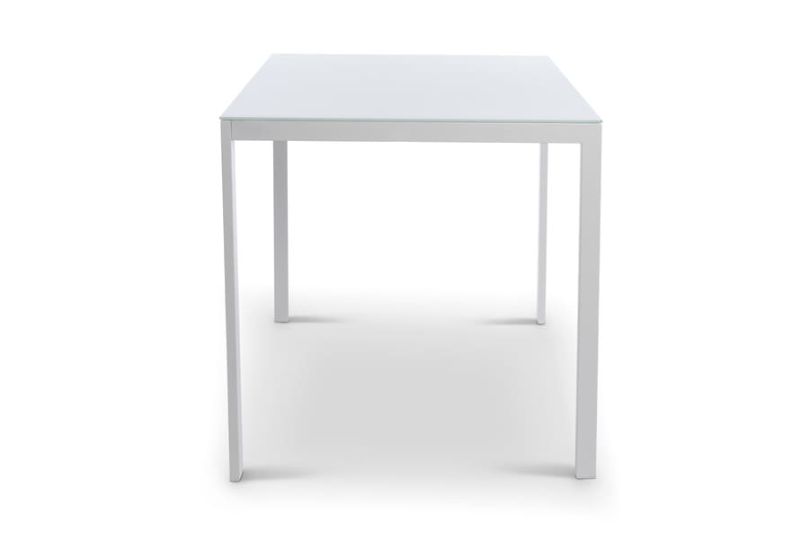 Mesa de comedor cuadrada